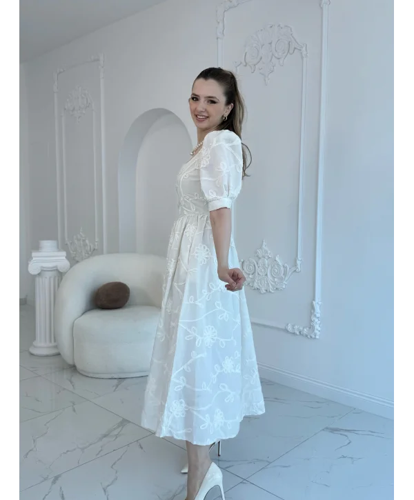 Balon Kollu Brode Elbise Bej