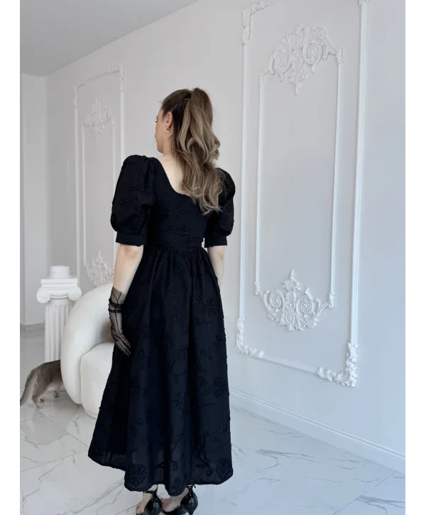 Balon Kollu Brode Elbise Siyah