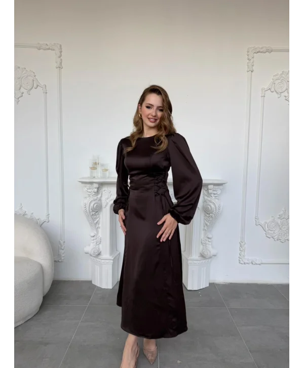 Bel Bağcık Detaylı Kahve Saten Elbise