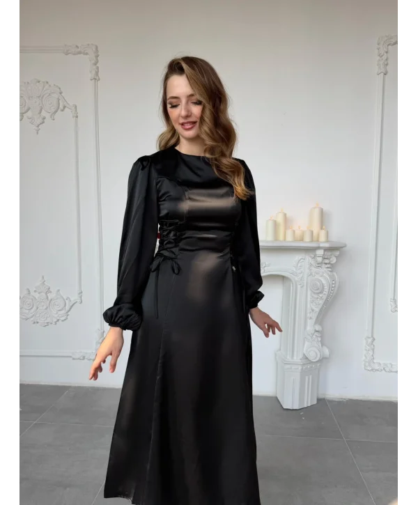 Bel Bağcık Detaylı Siyah Saten Elbise