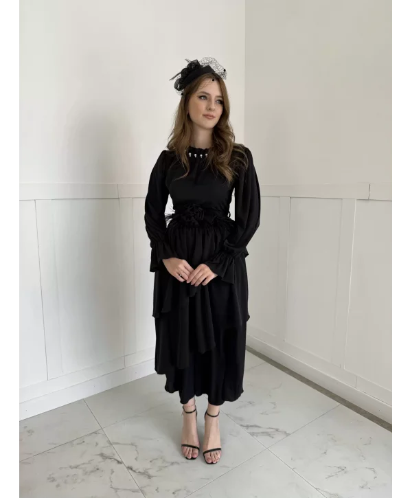 Bel Gül Kemer Detaylı Kat Kat Maxi Boy Elbise