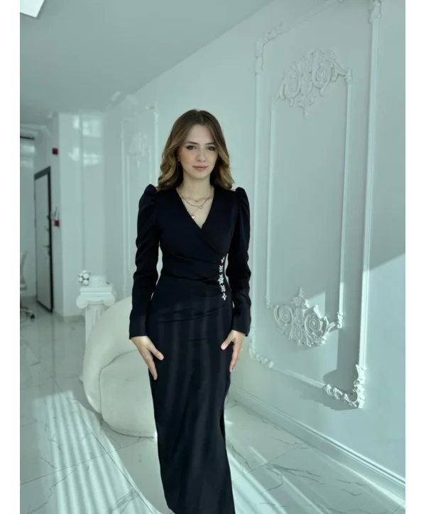 Bel Taş Detaylı Modern Tasarım Atlas Siyah Elbise