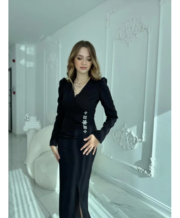 Bel Taş Detaylı Modern Tasarım Atlas Siyah Elbise