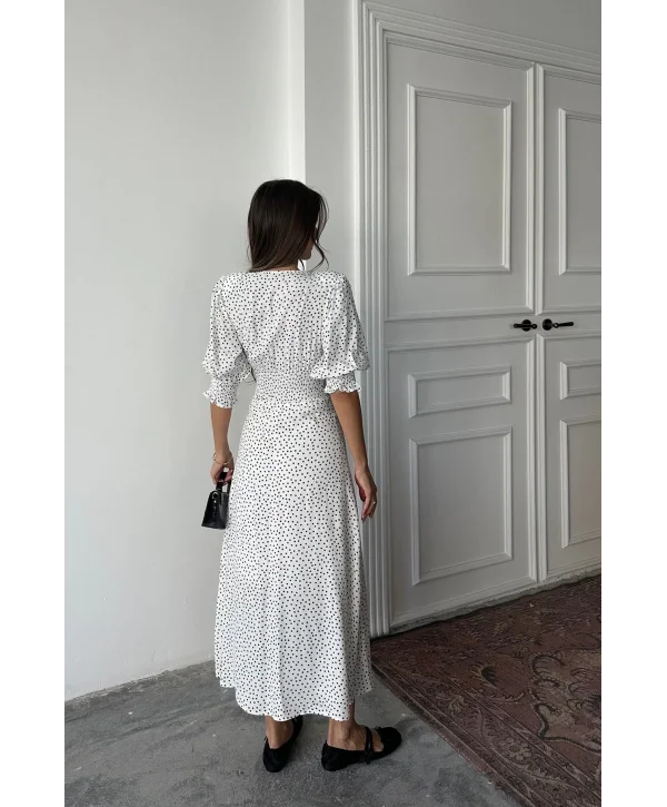 Beyaz Bel ve Kol Ucu Gipeli Elbise