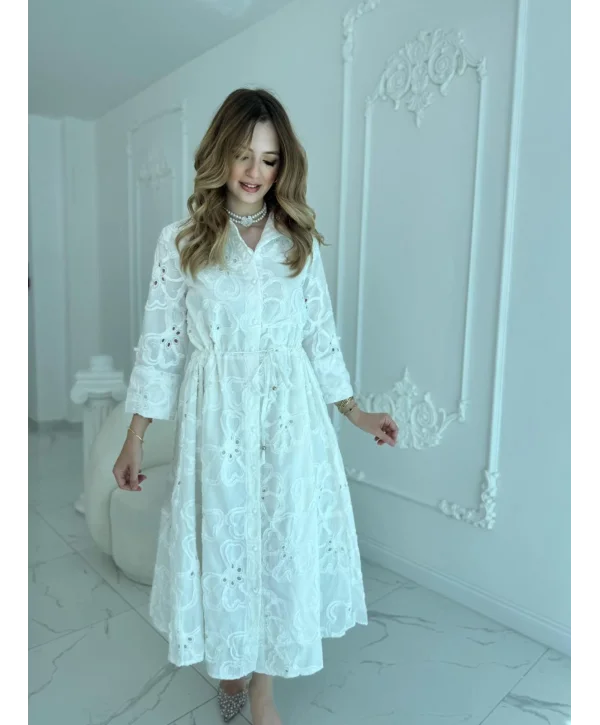 Beyaz Bel Çevresi Bağcıklı Brode Elbise