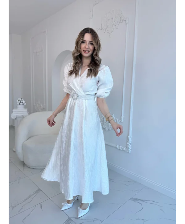 Beyaz Işıltılı Kemerli Kruvaze Elbise