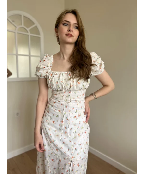 Beyaz Turuncu Minik Çiçek Desenli Elbise