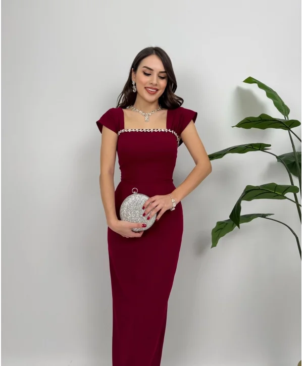 Bordo Maxi boy yaka taş detaylı uzun elbise