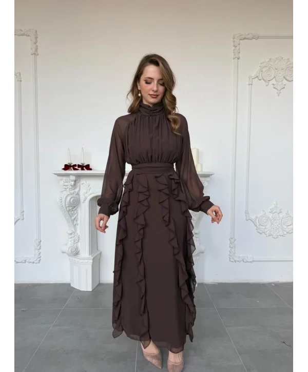 Büzgü Yakalı Eteği Volanlı Beli Kuşaklı Şifon Kahve Elbise