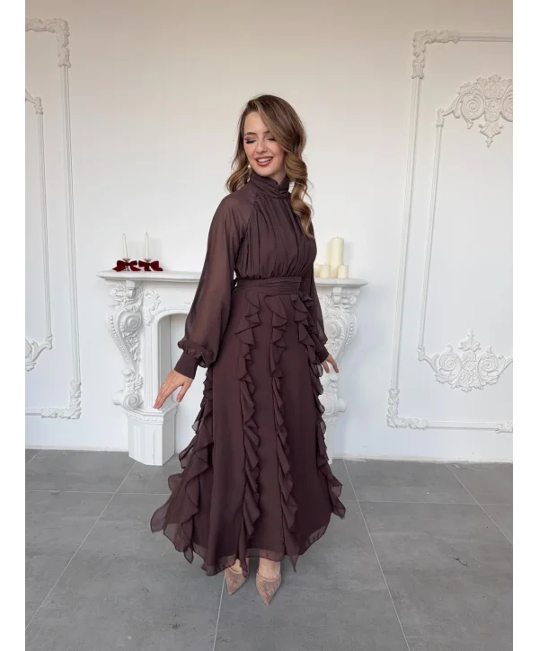 Büzgü Yakalı Eteği Volanlı Beli Kuşaklı Şifon Kahve Elbise