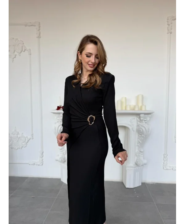 Çapraz Drape Detaylı Gold Tokalı Meloni Kumaş Siyah Elbise