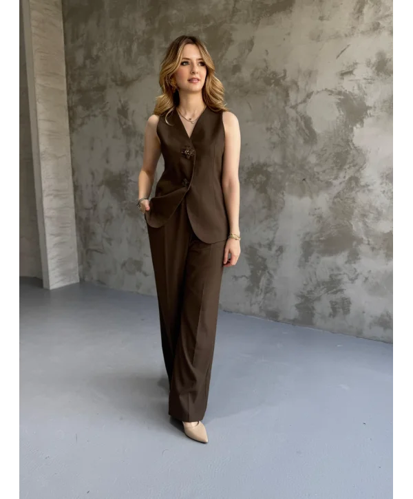 ÇİÇEK DÜĞME DETAYLI VİZON YELEK PANTOLON TAKIM