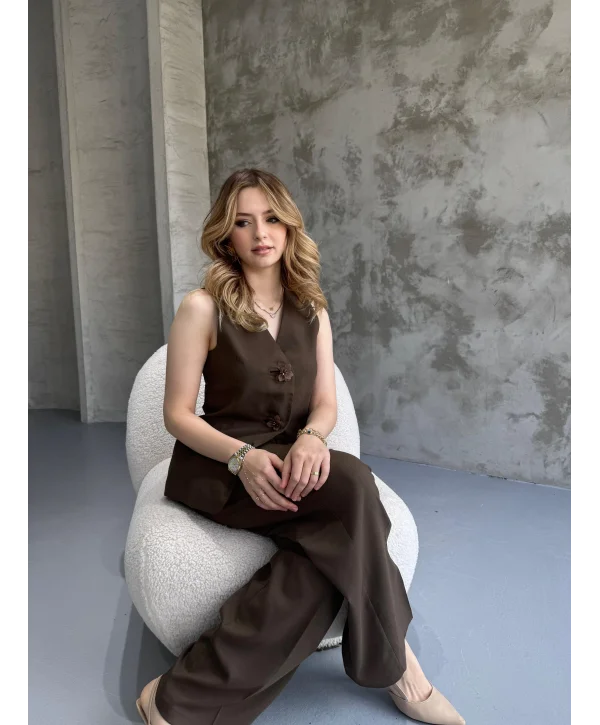 ÇİÇEK DÜĞME DETAYLI VİZON YELEK PANTOLON TAKIM