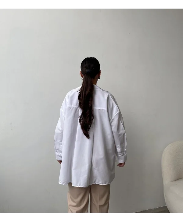 Çift Kat Yaka Gizli Düğmeli Beyaz Gömlek