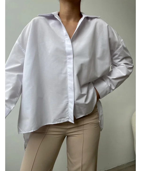 Çift Kat Yaka Gizli Düğmeli Beyaz Gömlek