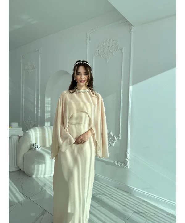 Çıkarılabilir Şal Detaylı Zarif Bej Elbise