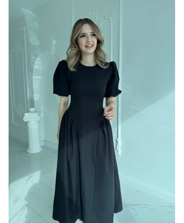 Etek Yanları Büzgülü Balon Kol Sırt Kuşaklı Siyah Elbise