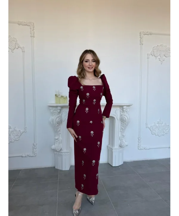 Etnik Taş İşlemeli Kare Yaka Uzun Kol Bordo Elbise