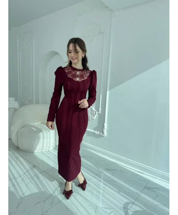 Feminen Dantel Detaylı Uzun Kollu Bordo Elbise