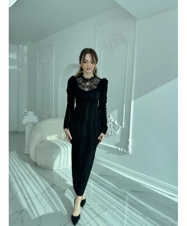 Feminen Dantel Detaylı Uzun Kollu Siyah Elbise