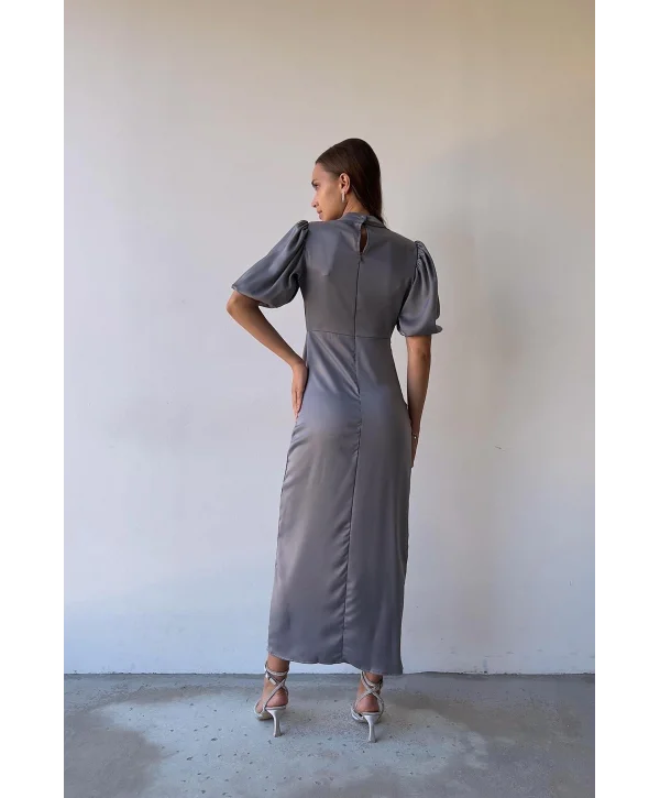 Füme Rengi Önü Büzgü Detaylı Elbise