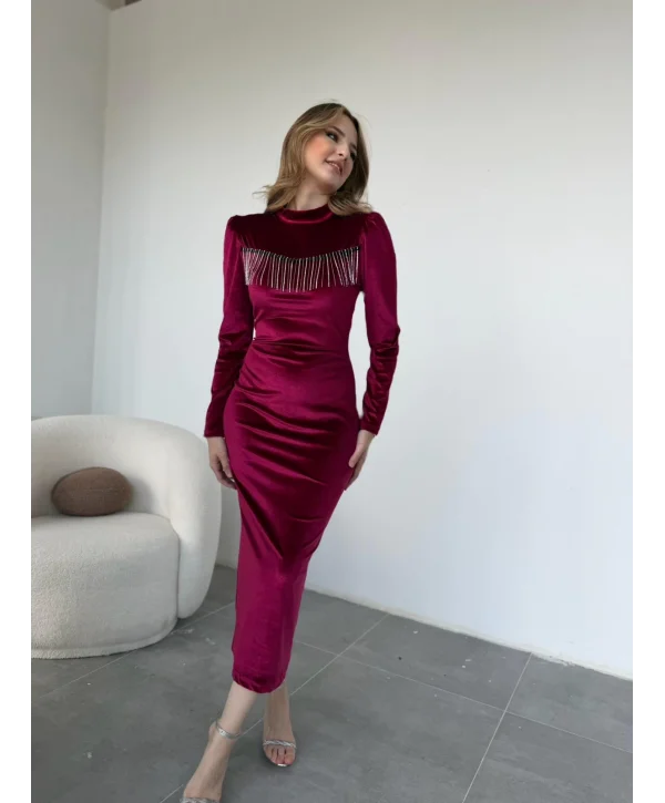 Göğüs Püskül Detaylı Kadife Bordo Elbise
