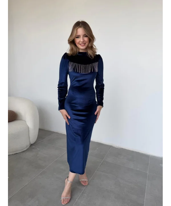 Göğüs Püskül Detaylı Kadife Lacivert Elbise