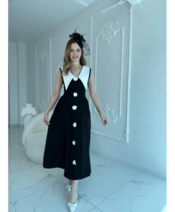 Gül Detaylı Atlas SiyahElbise