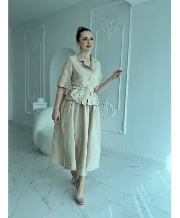 İnce Kemerli Fırfırlı Ceket ve Etek Bej Takım