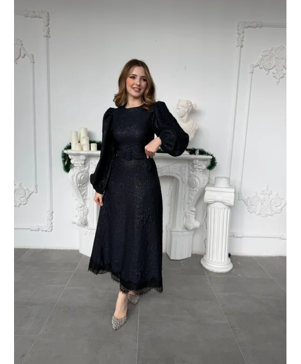 Işıltılı Özel Kumaş Kemerli Etek Ucu Dantelli Lacivert Elbise