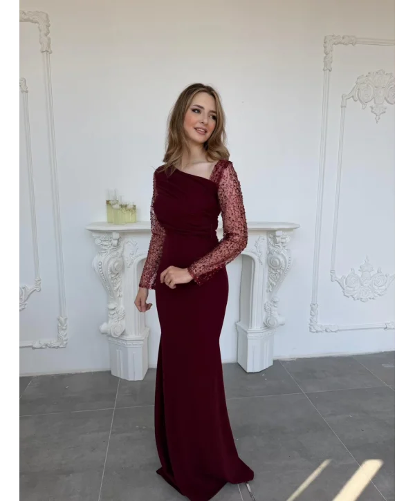 Işıltılı Tül Kollu Drapeli Uzun Abiye Bordo Elbise