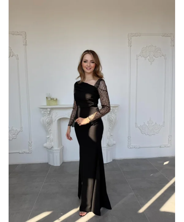 Işıltılı Tül Kollu Drapeli Uzun Abiye Siyah Elbise