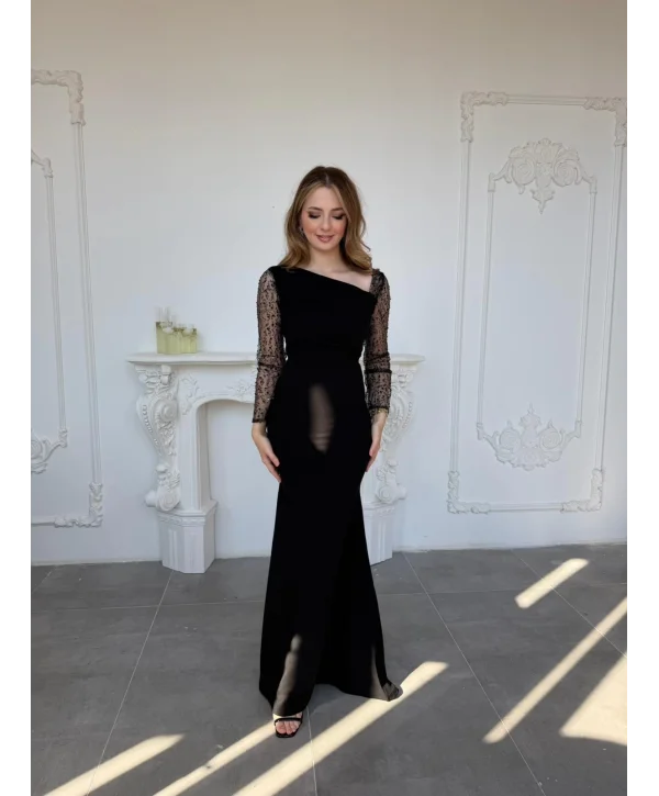 Işıltılı Tül Kollu Drapeli Uzun Abiye Siyah Elbise