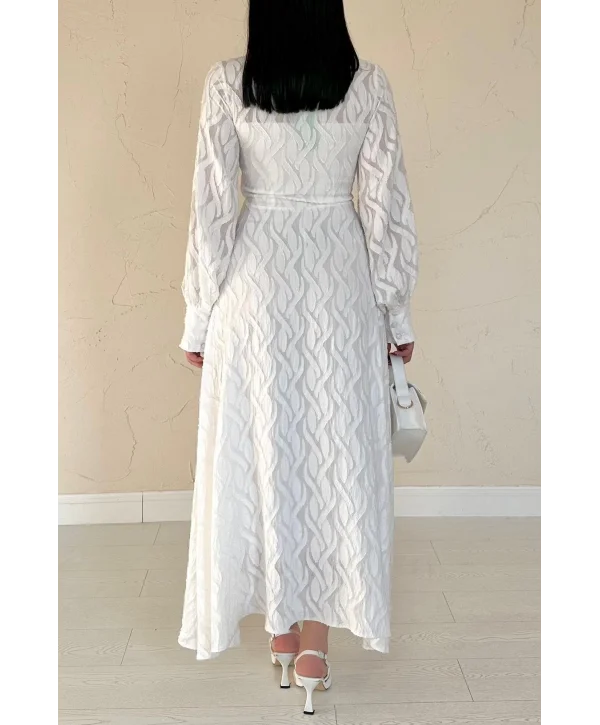 Jakarlı Kemer Detaylı Tam Boy Ekru Elbise
