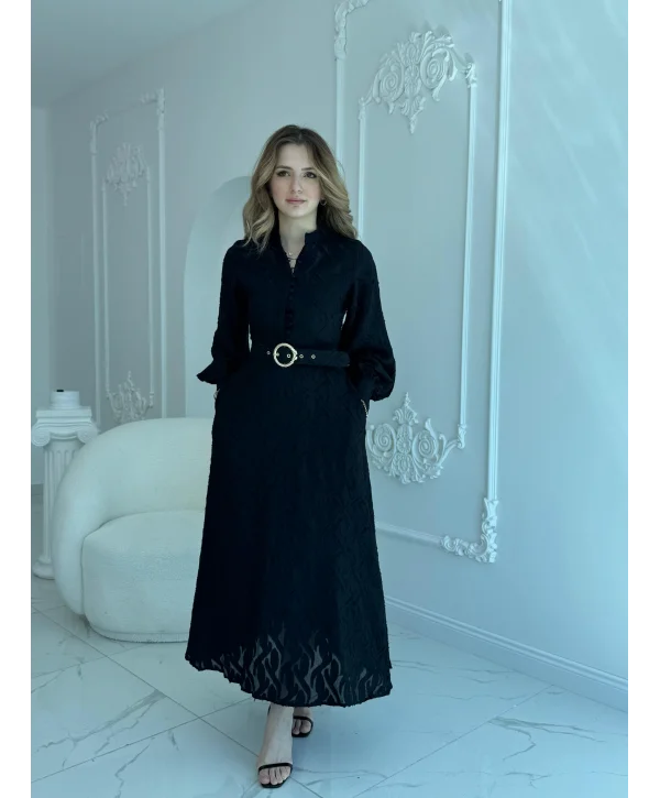 Jakarlı Kemer Detaylı Tam Boy Siyah Elbise