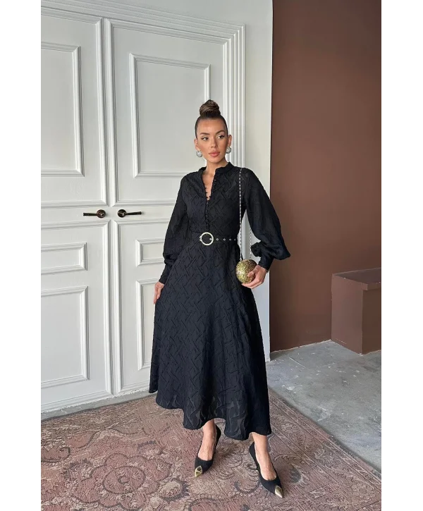 Jakarlı Kemer Detaylı Tam Boy Siyah Elbise