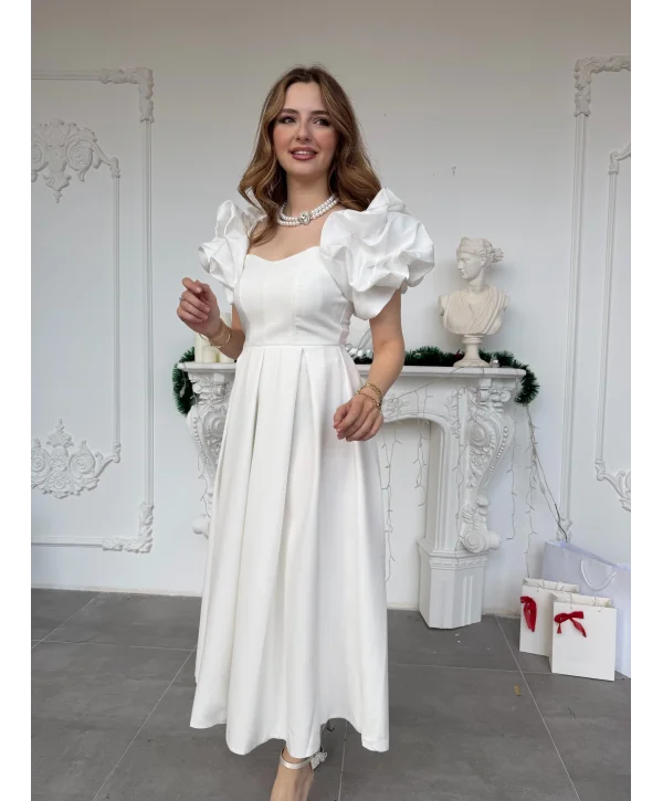 Kalp Yaka Pileli Etek Beyaz Prenses Kesim Abiye Elbise