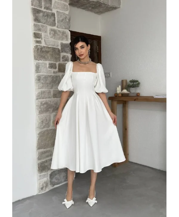 Kare Yaka Balon Kol Çan Etekli Beyaz Elbise