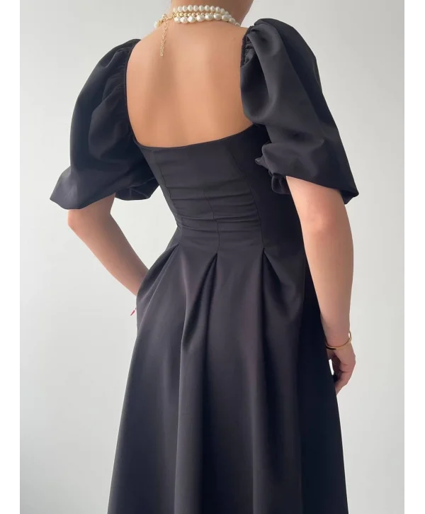 Kare Yaka Balon Kol Çan Etekli Siyah Elbise