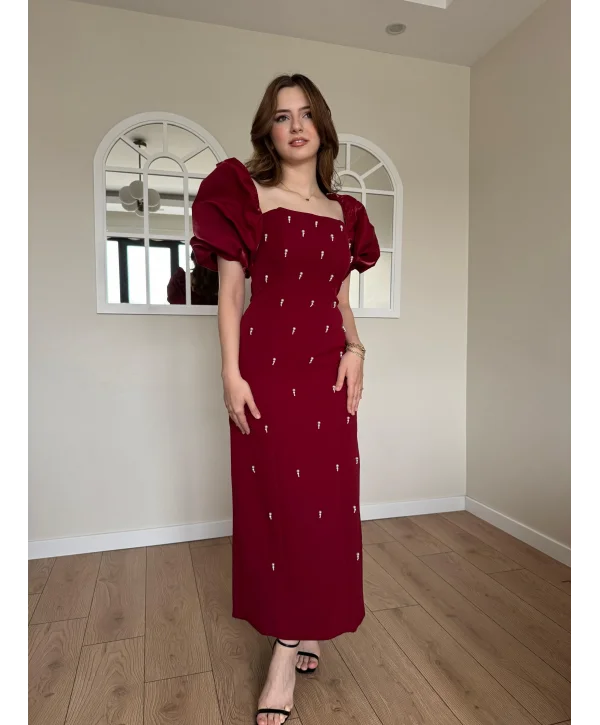 Kare Yaka Maxi Boy Taş Detaylı PERA Bordo Elbise