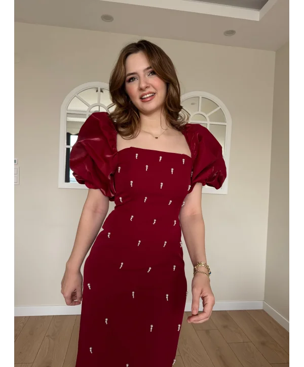 Kare Yaka Maxi Boy Taş Detaylı PERA Bordo Elbise