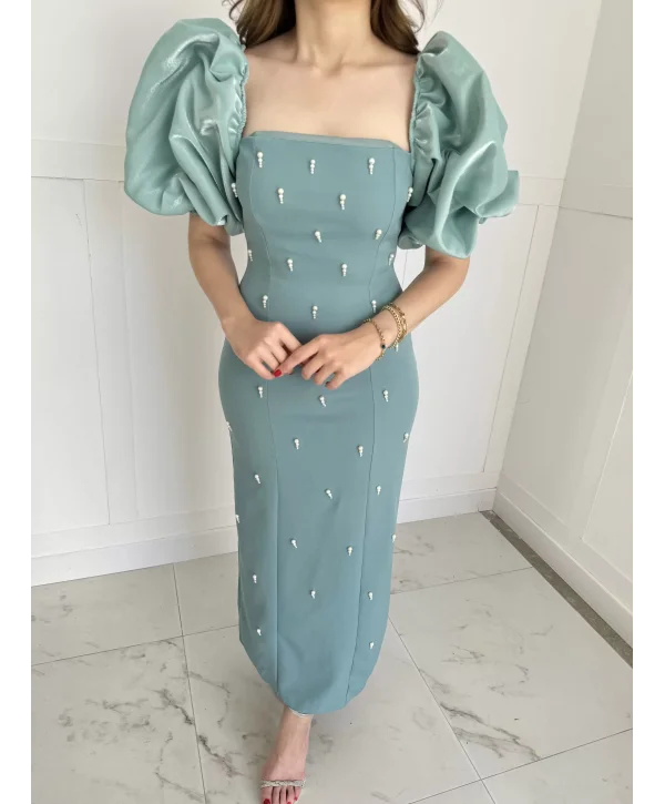 Kare Yaka Maxi Boy Taş Detaylı PERA Yeşil Elbise