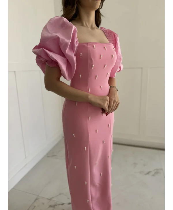 Kare Yaka Maxi Boy Taş Detaylı PERA Pembe Elbise