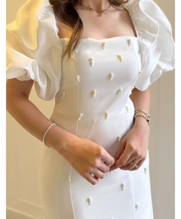 Kare Yaka Maxi Boy Taş Detaylı PERA Beyaz Elbise