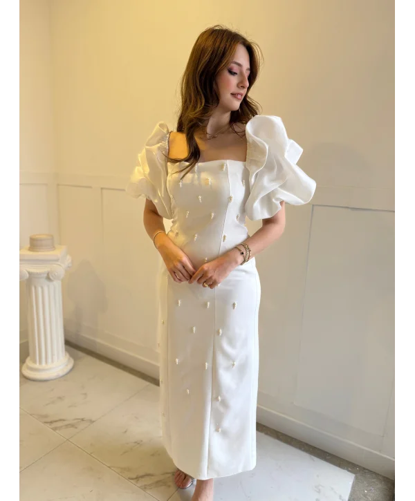 Kare Yaka Maxi Boy Taş Detaylı PERA Beyaz Elbise