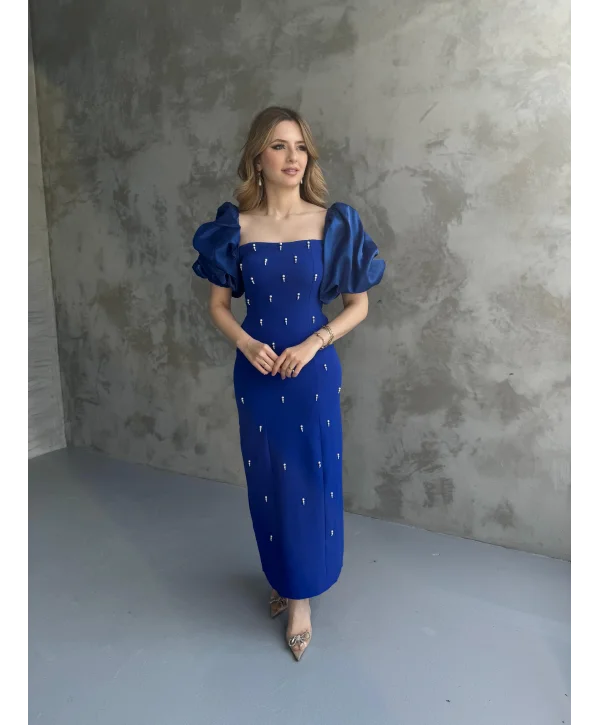 Kare Yaka Maxi Boy Taş Detaylı PERA Saks Mavi Elbise