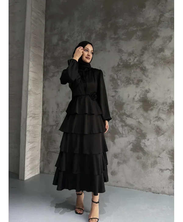 Kat Kat Siyah Gül Kemer Detaylı Saten Elbise