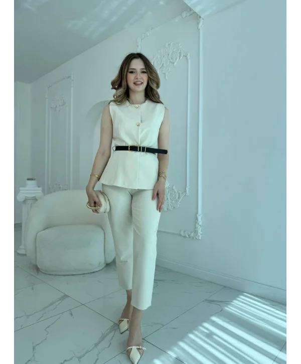 Kemer Detaylı Bej Yelek Pantolon Takım