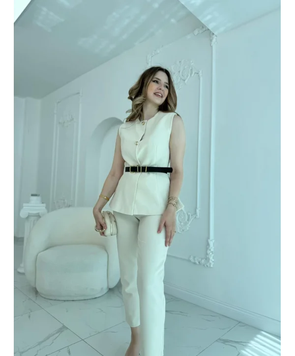 Kemer Detaylı Bej Yelek Pantolon Takım
