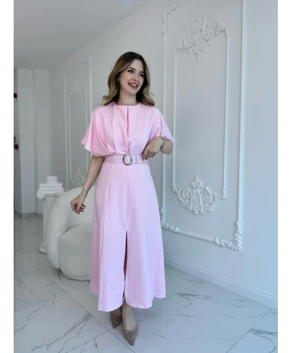 Kemer Detaylı Yırtmaçlı Pliseli Maxi Boy Pembe Elbise